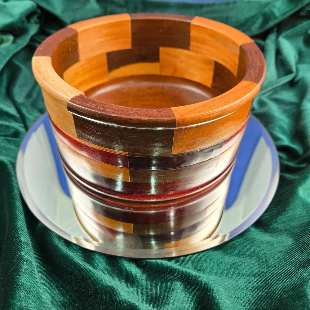 Guatemalan Handcrafted Multi-Tone Wood Bowl‎ Chichicastenango 7.5